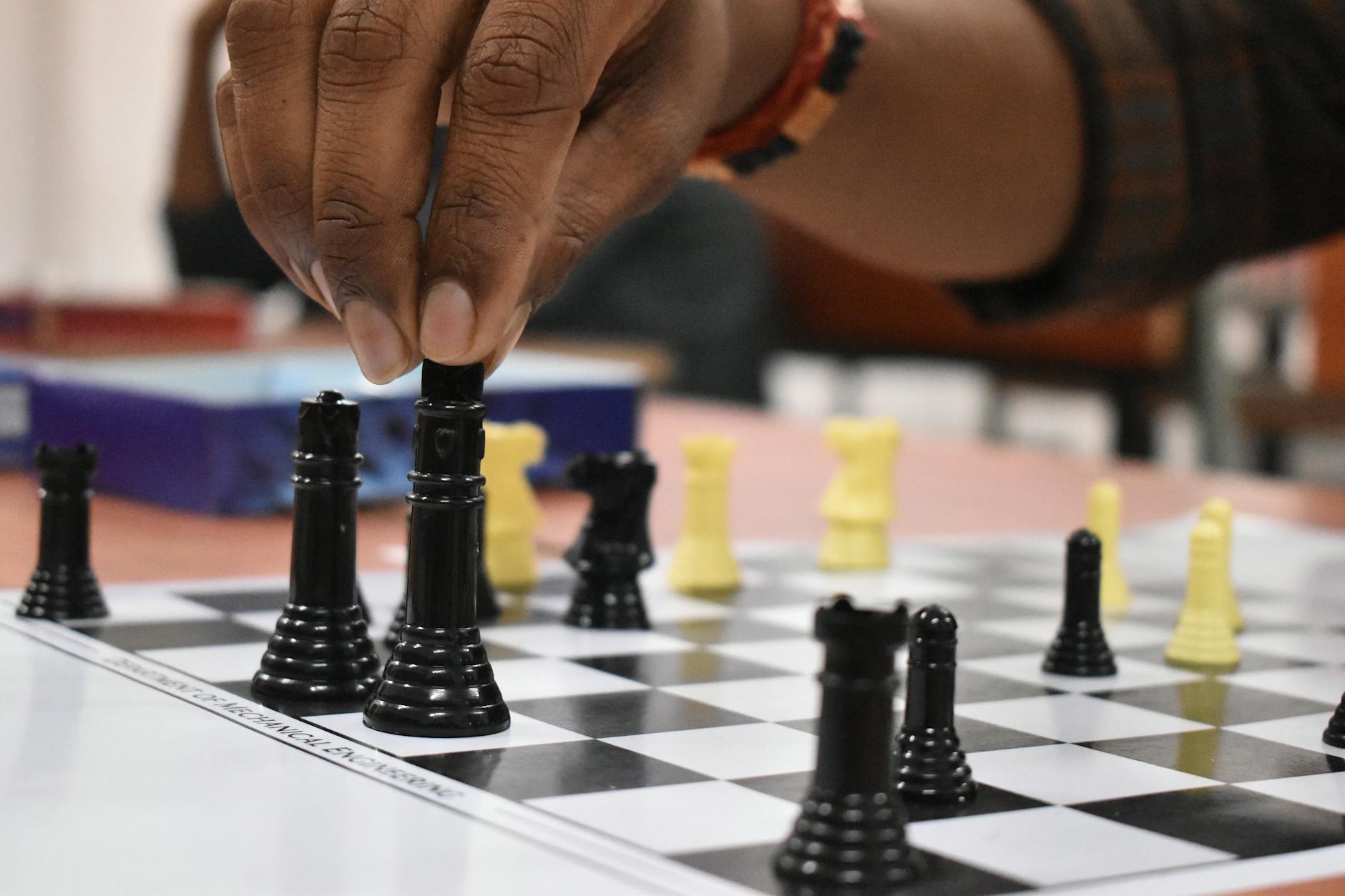 மேற்காசிய போர்: ட்ரம்ப் ஈரானில் இருந்து வெளியேற வழி தேடுகிறாரா?