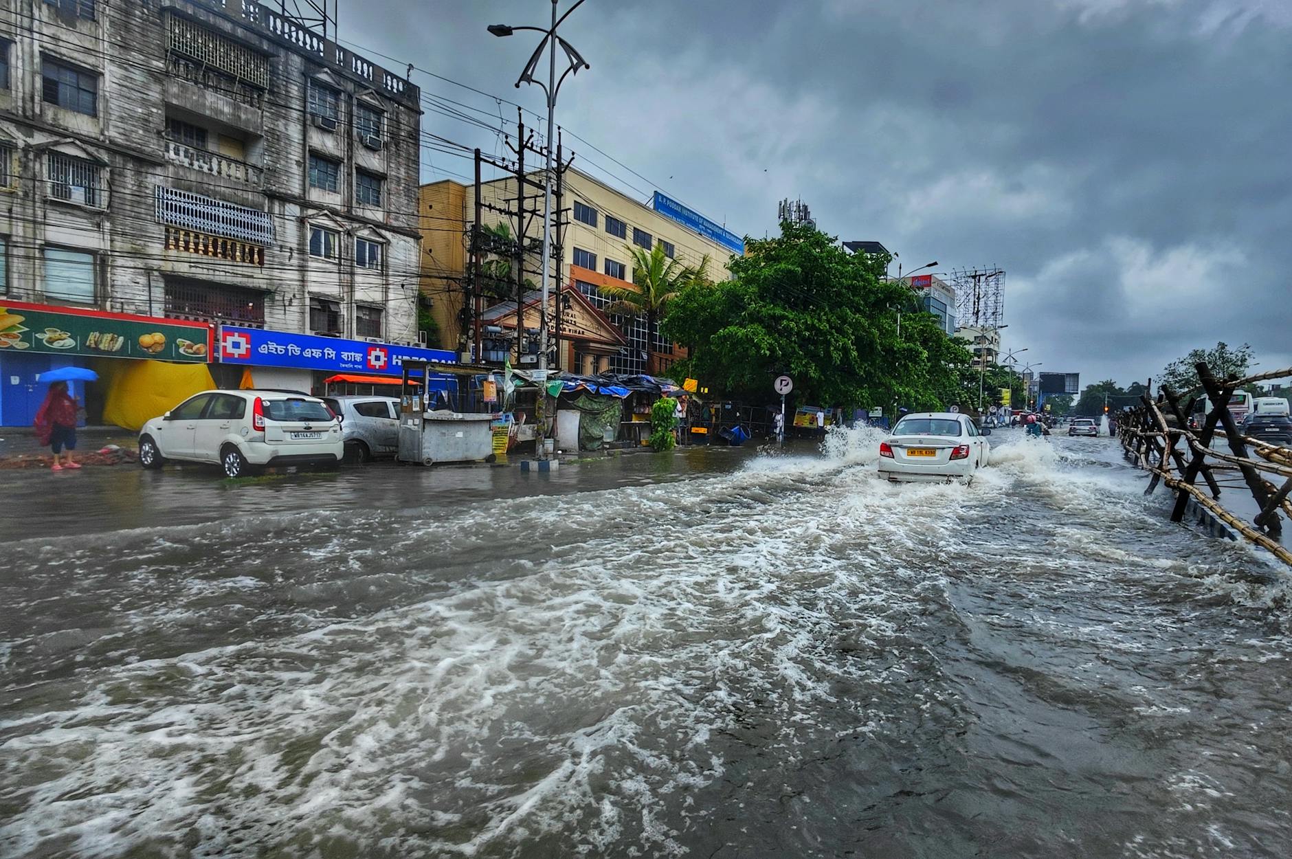 சென்னையில் கனமழை பெய்தது தென் மாவட்டங்களுக்கு எச்சரிக்கை