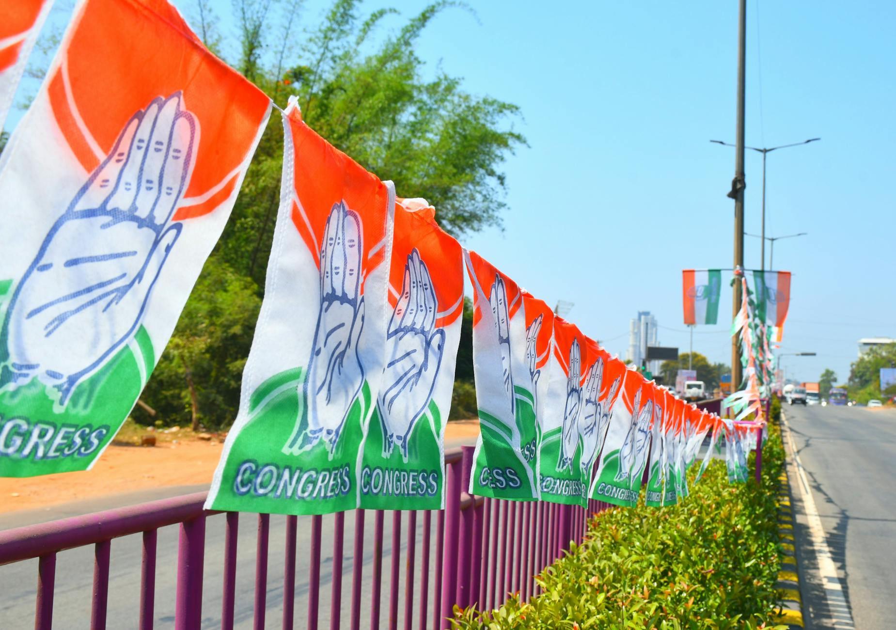 2026 தேர்தல்: பரபரக்கும் பிரச்சார களம், மக்களின் முடிவு எது?