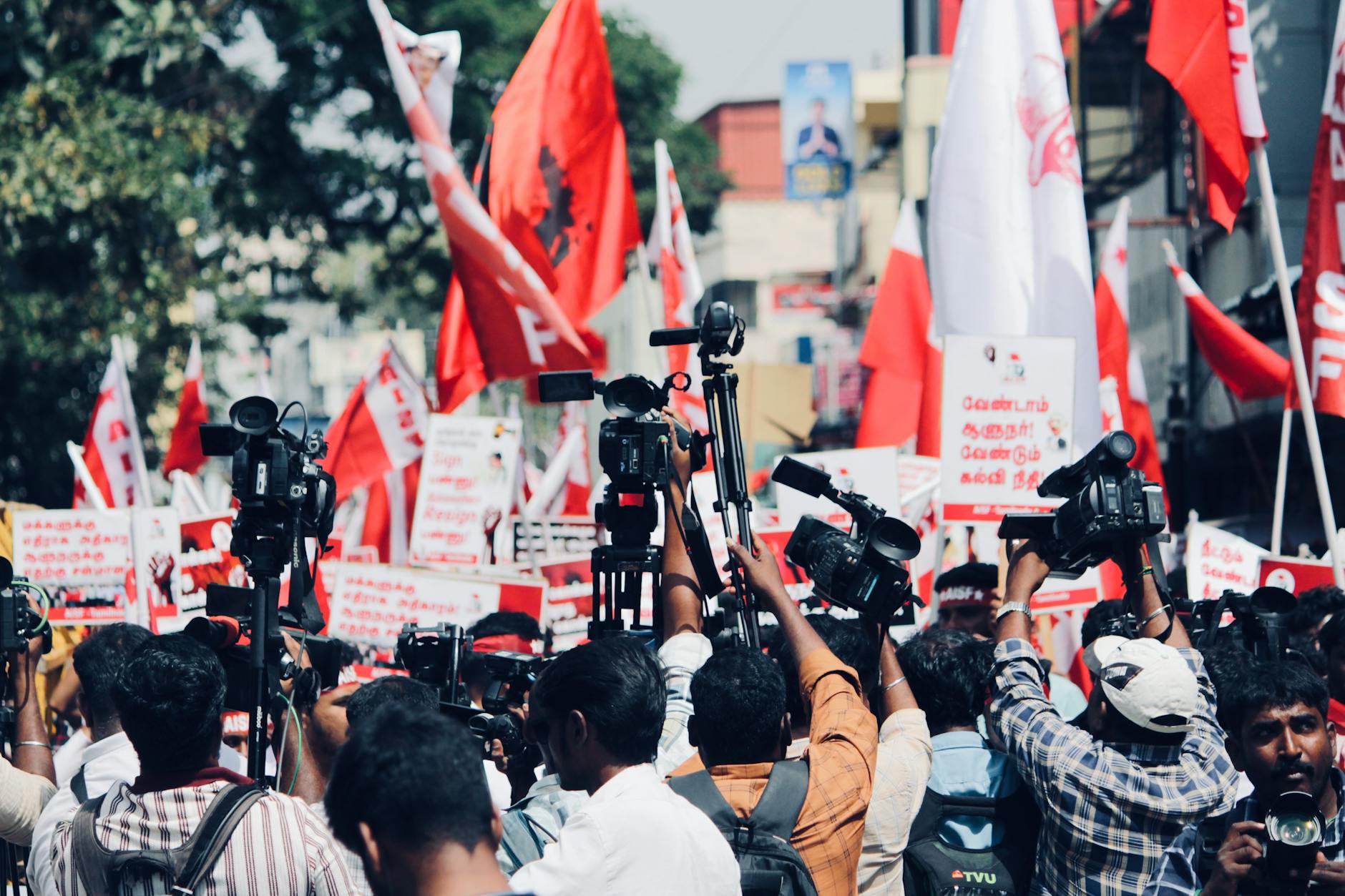 தென்னிந்தியாவின் குரல் நசுக்கப்படுகிறதா? 131வது திருத்தம் குறித்த விவாதம்