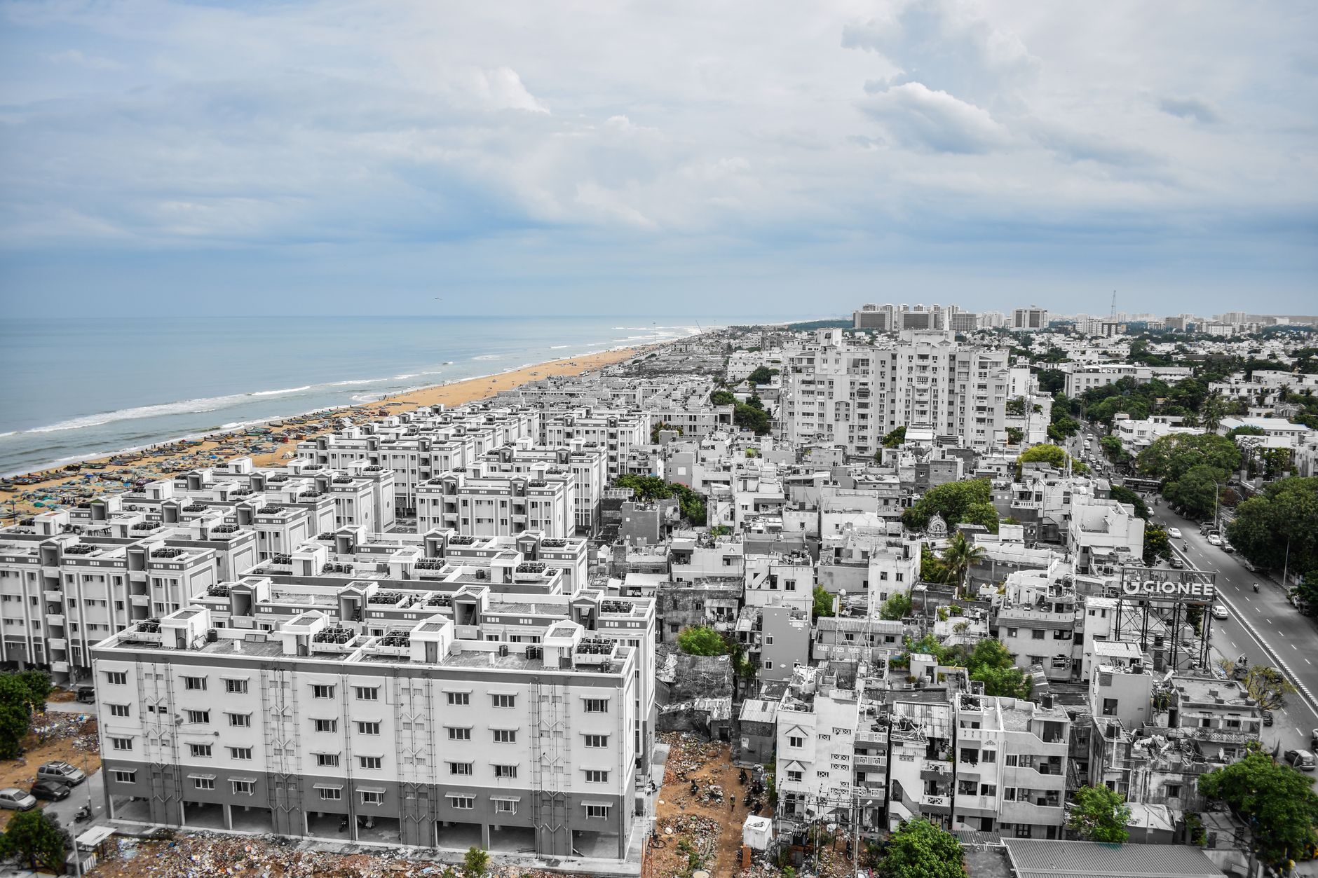 முதலமைச்சர் விஜய்க்கு எதிரான வழக்குகள் சென்னை உயர்நீதிமன்றத்தில் இன்று விசாரணை